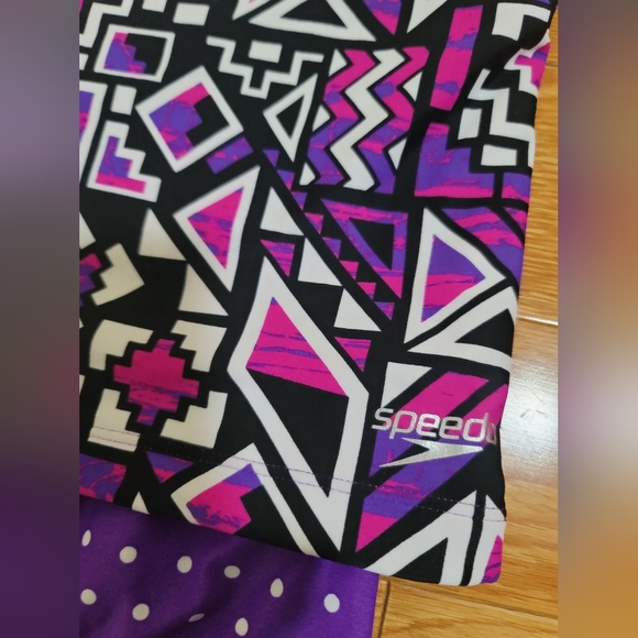 Vibrant Speedo Geometric Tankini - Picture 10 of 12